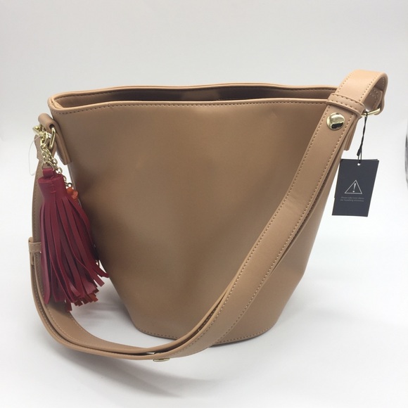 NWT AZUL Tassels Bucket Bag - Picture 6 of 9